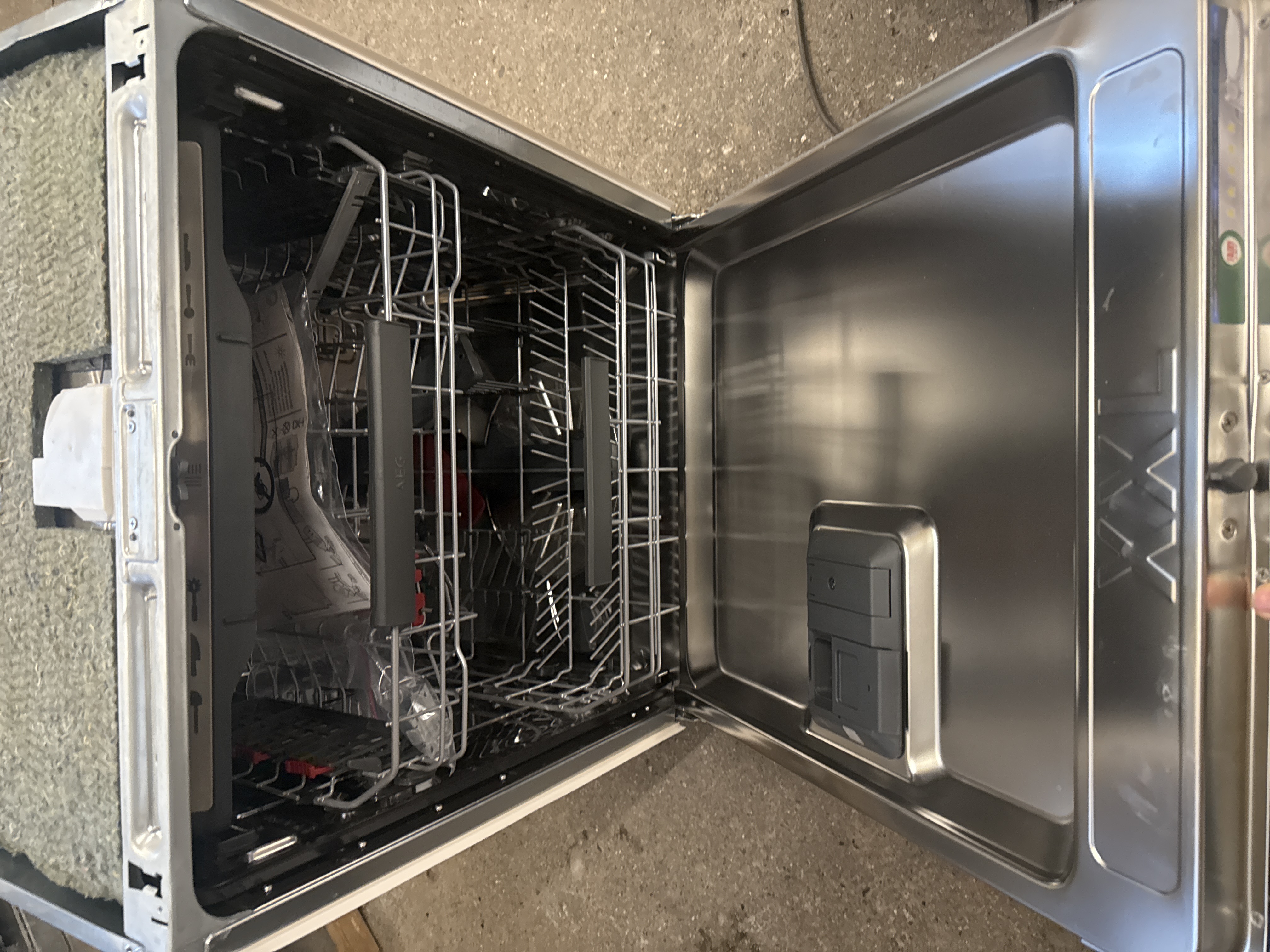 Teilintegrierter-Geschirrspüler 60cm AEG FEE7471AP