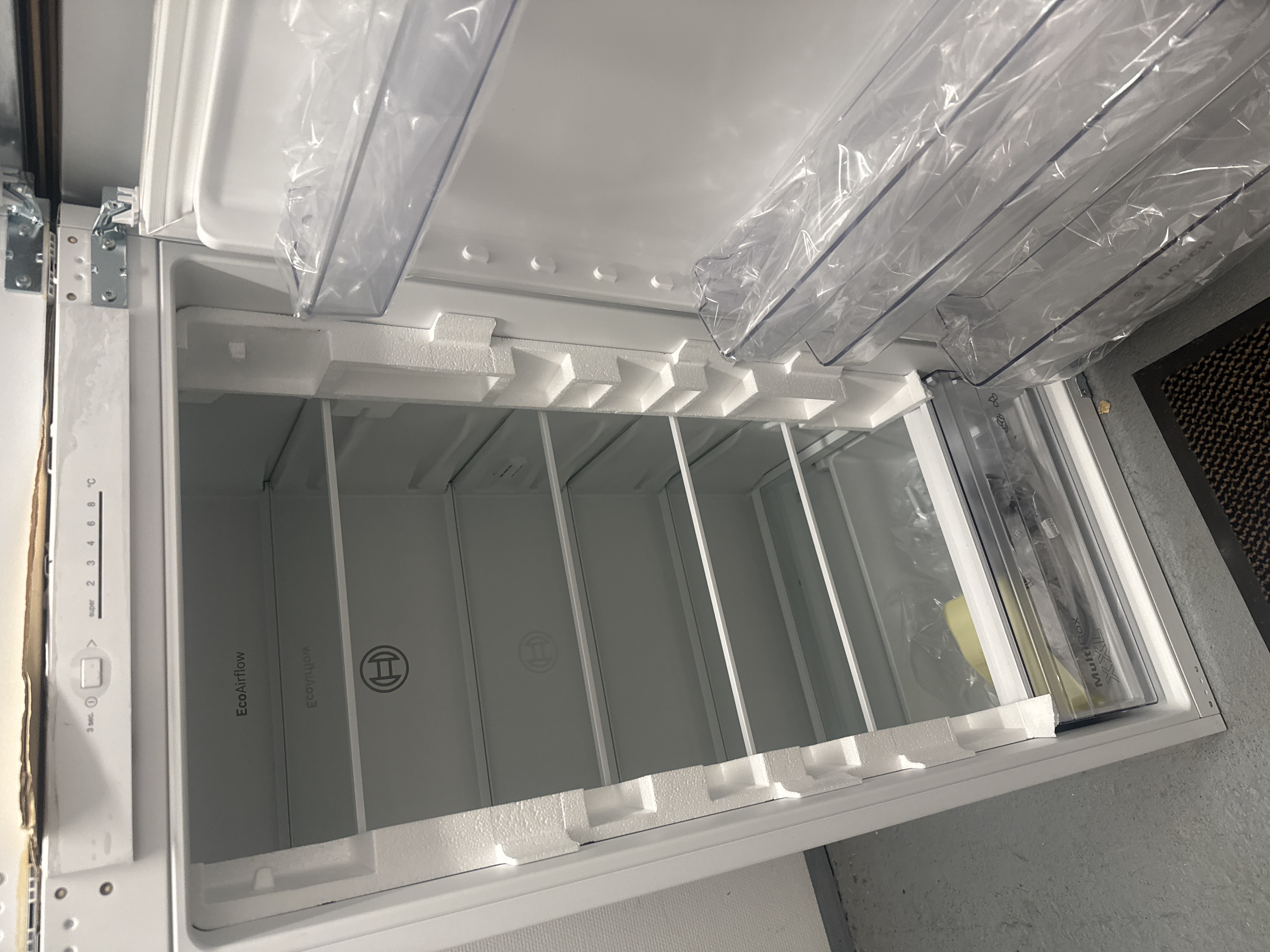 Einbau-Kühlschrank 122er Schlepptür Bosch KIR41NSE0