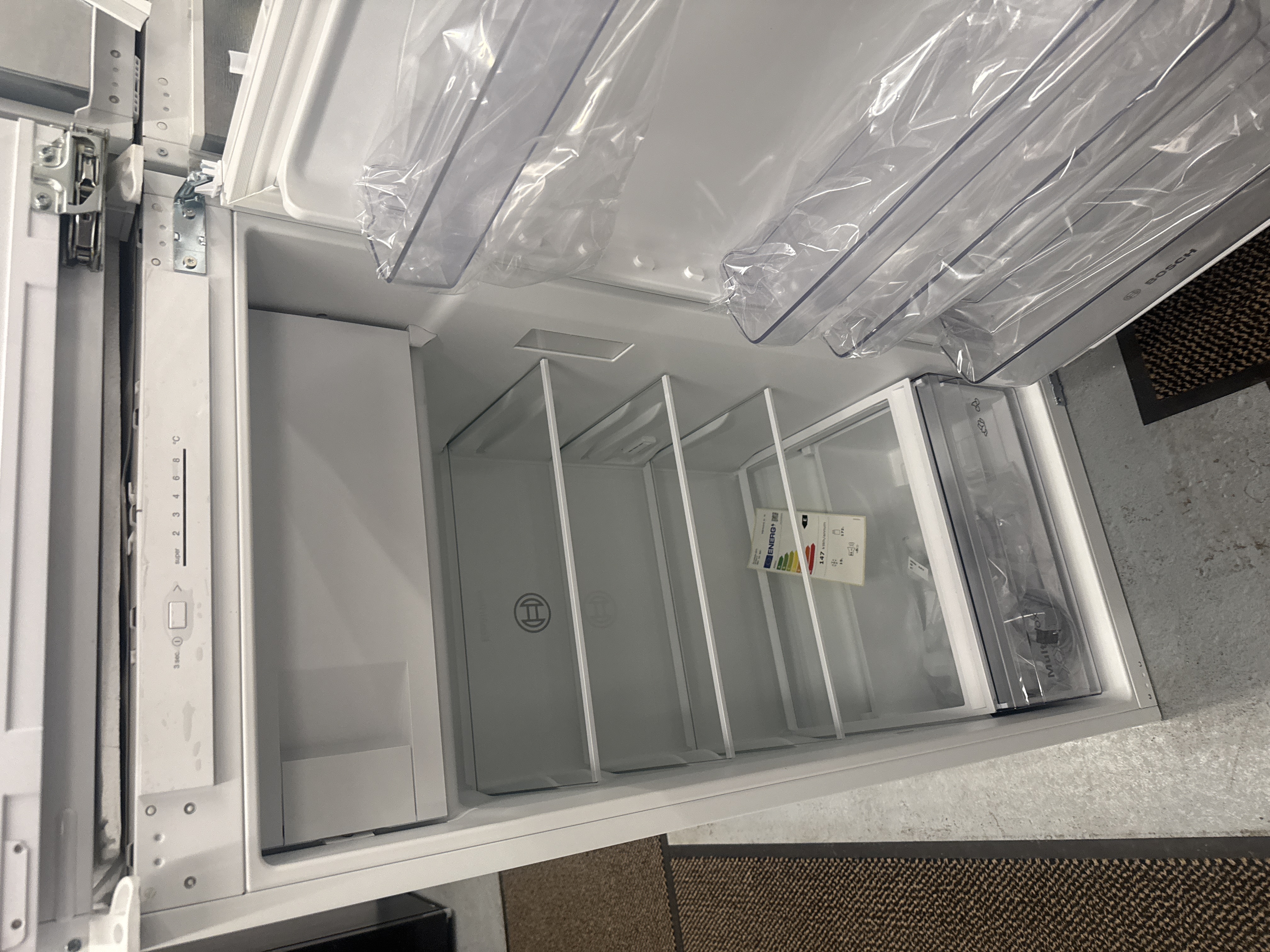 Einbau-Kühlschrank 122er Schlepptür Bosch KIL42NSE0