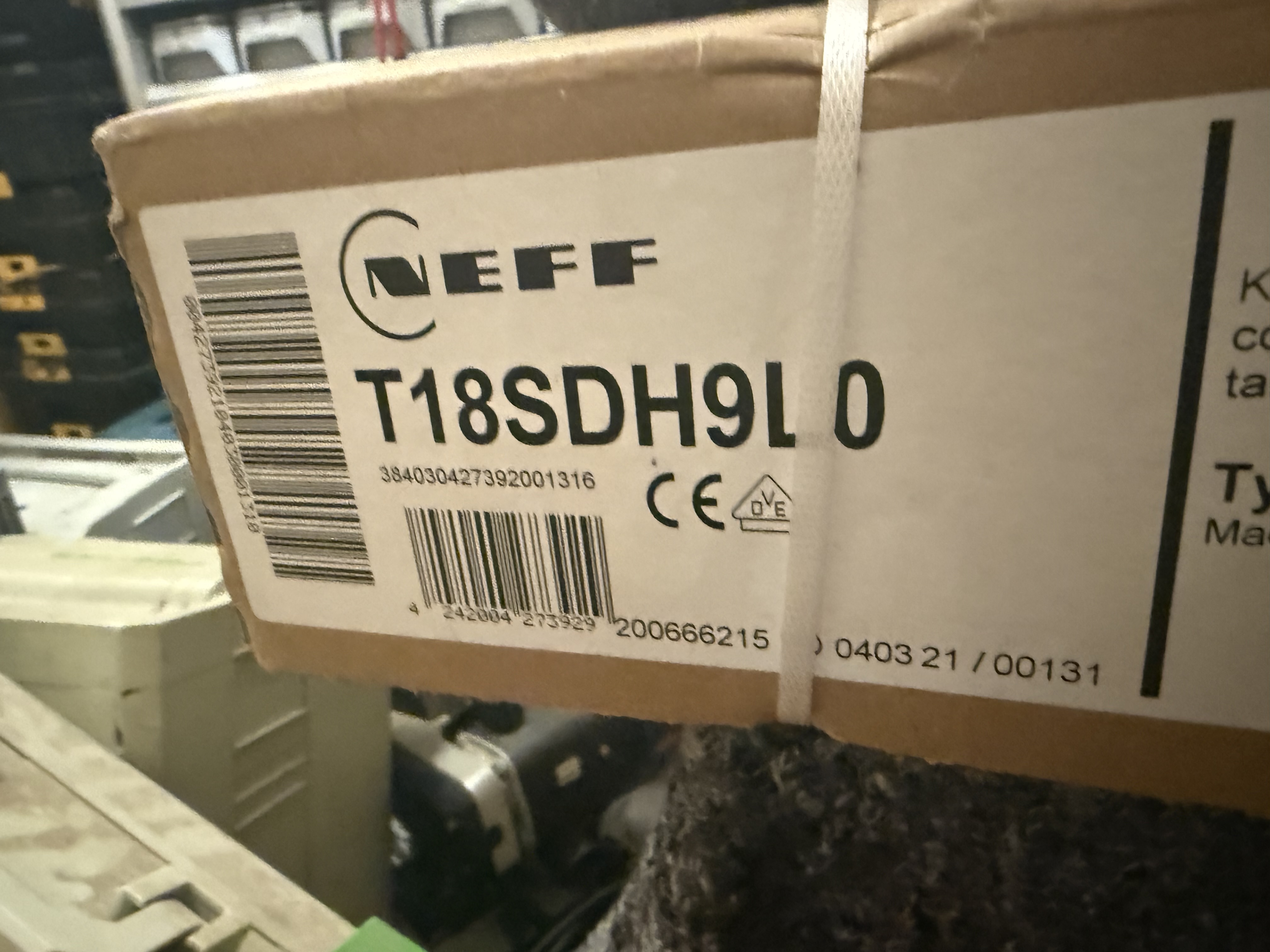 NEFF T18SDH9L0 – Neu (B-Ware) – 2 Jahre Herstellergarantie