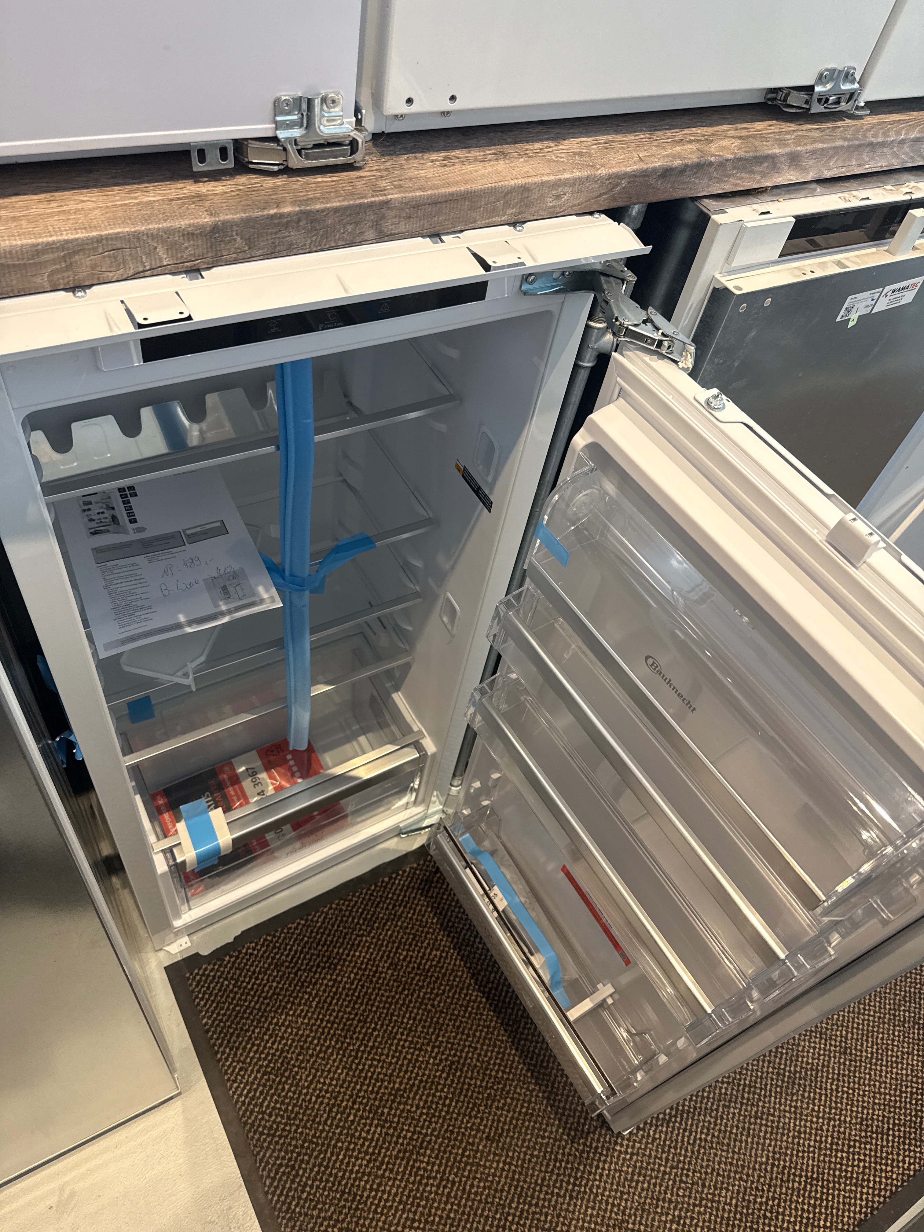 Einbaukühlschrank 122cm Festtür