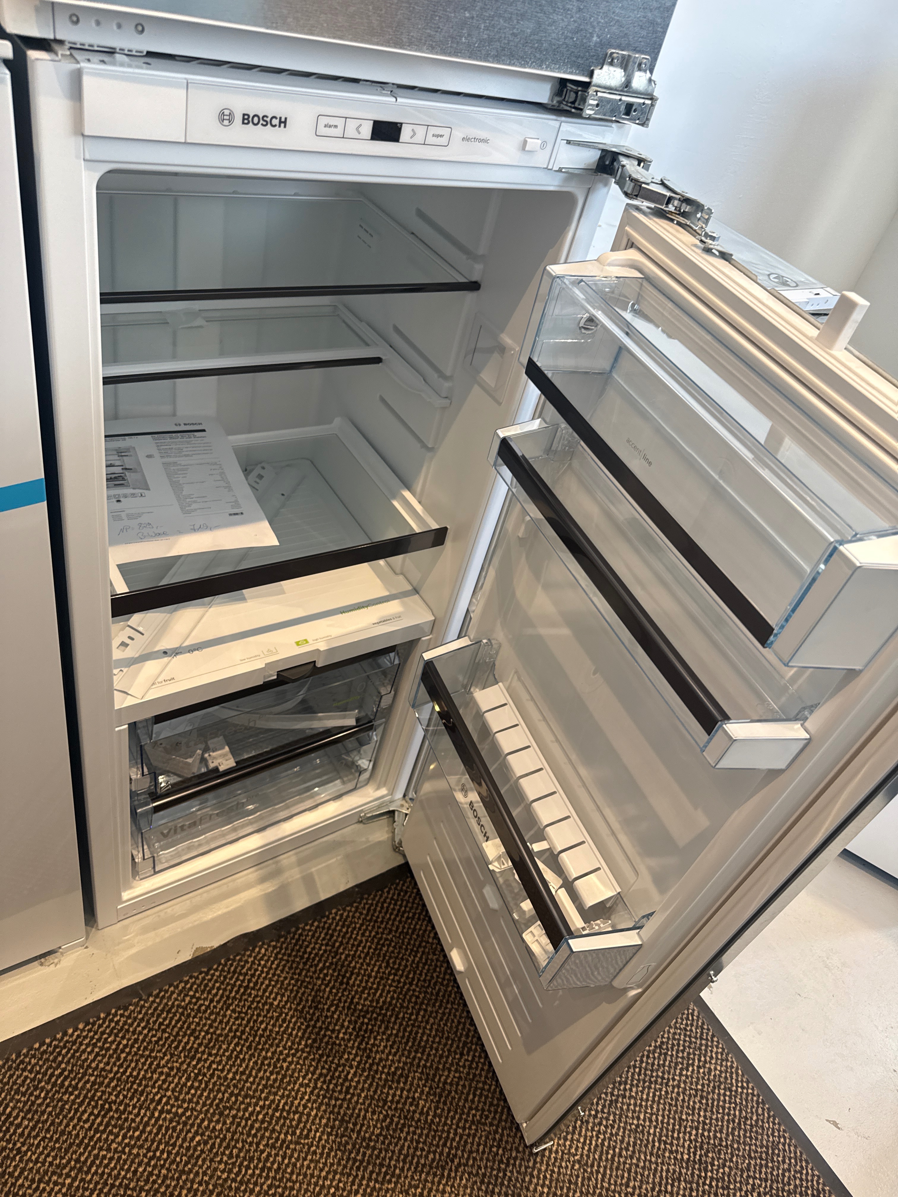 Einbaukühlschrank 122cm Festtür