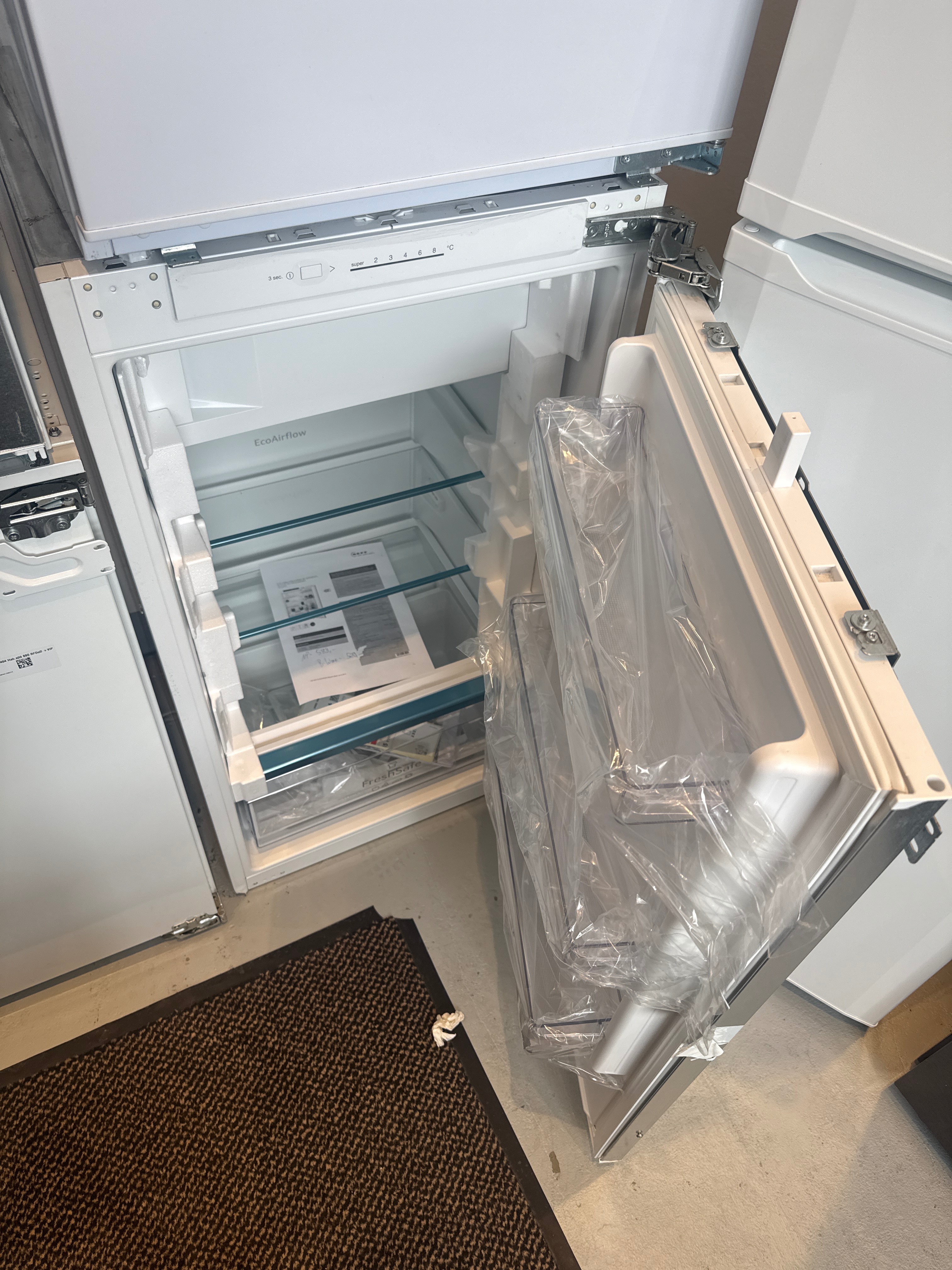 Einbaukühlschrank mit Gefrierfach 102cm